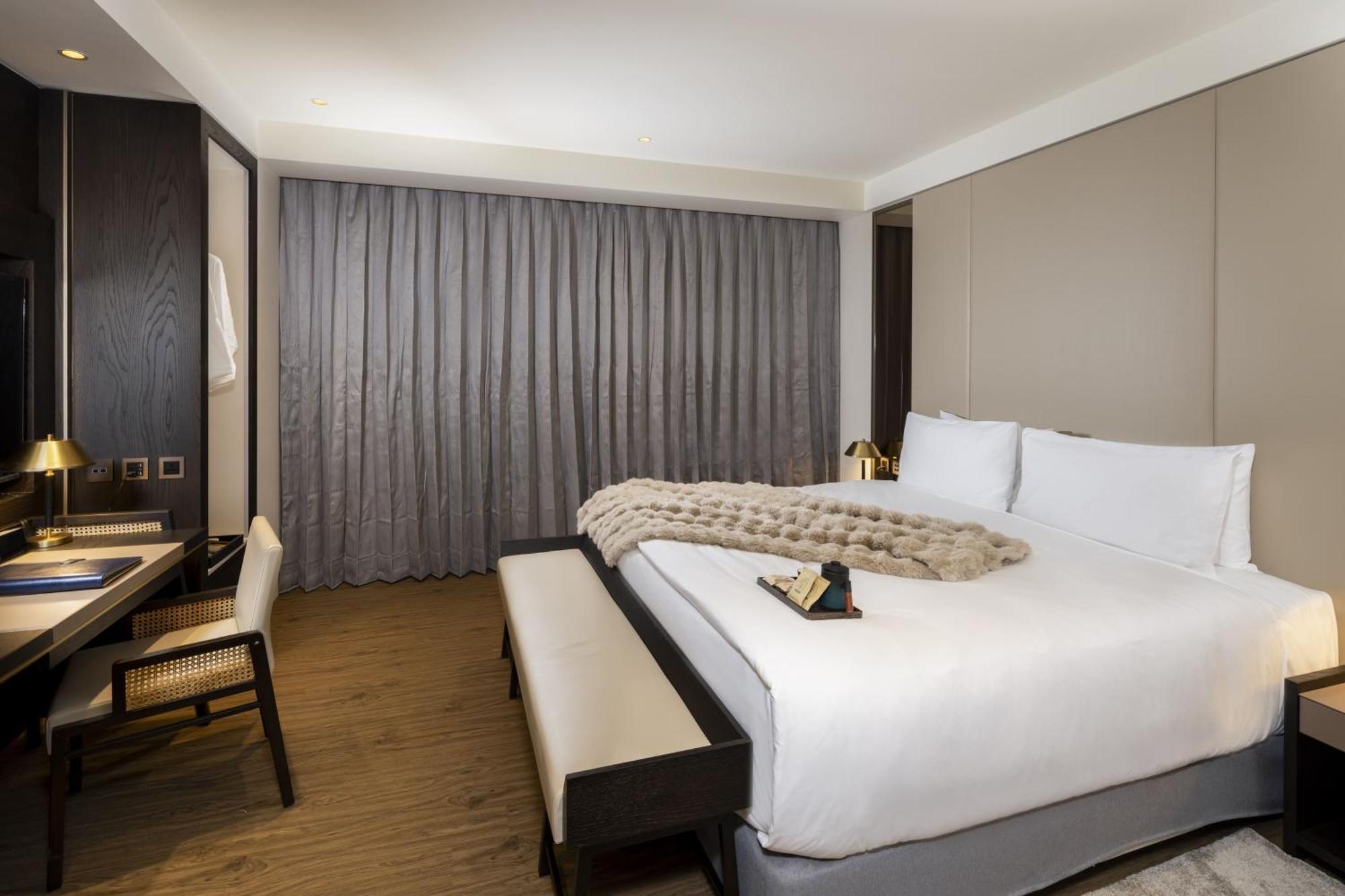 Voyage Kaohsiung By Cosmos Oasis Hotel Bagian luar foto